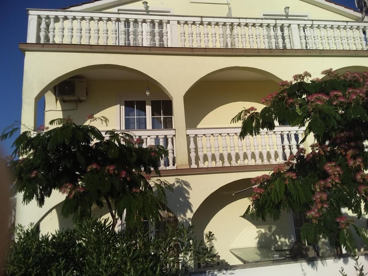 House Apartments Ariamare Пореч Екстериор снимка