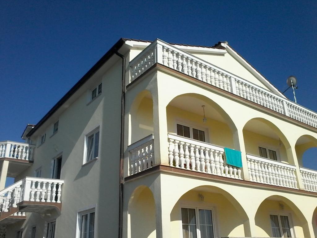 House Apartments Ariamare Пореч Екстериор снимка