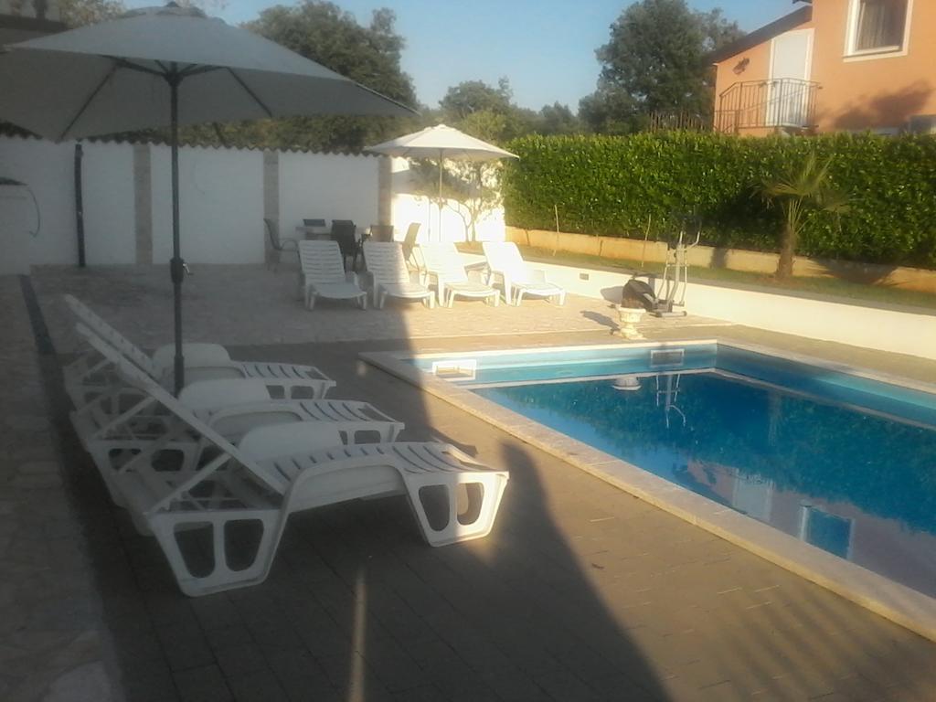 House Apartments Ariamare Пореч Екстериор снимка