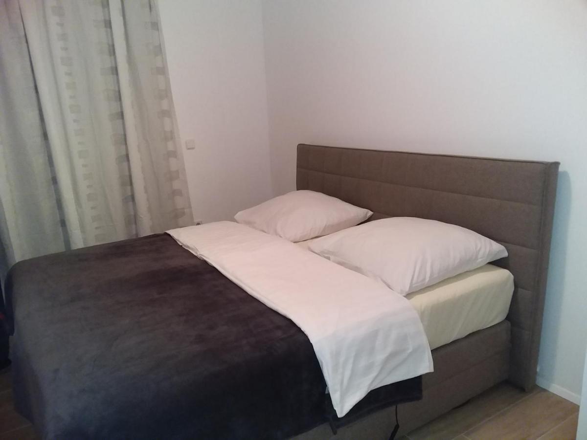 House Apartments Ariamare Пореч Екстериор снимка