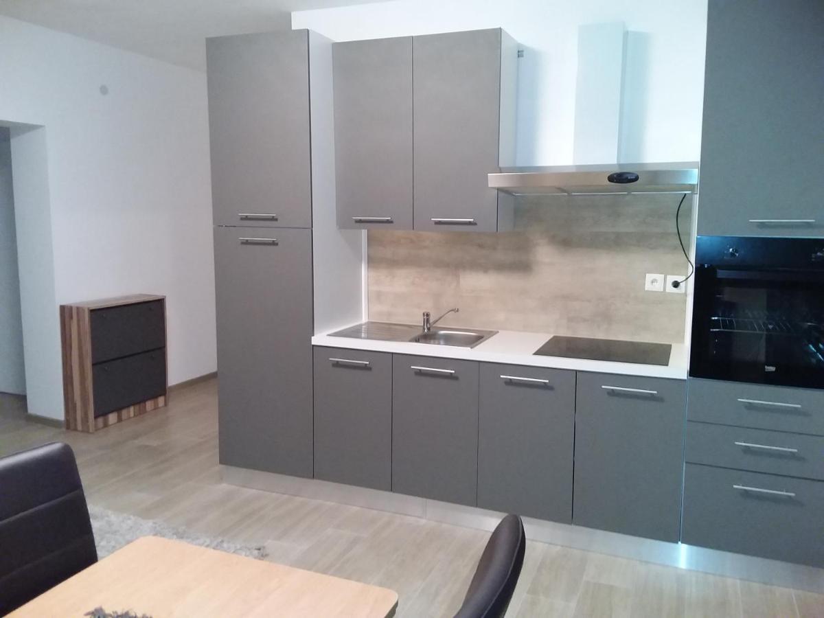 House Apartments Ariamare Пореч Екстериор снимка