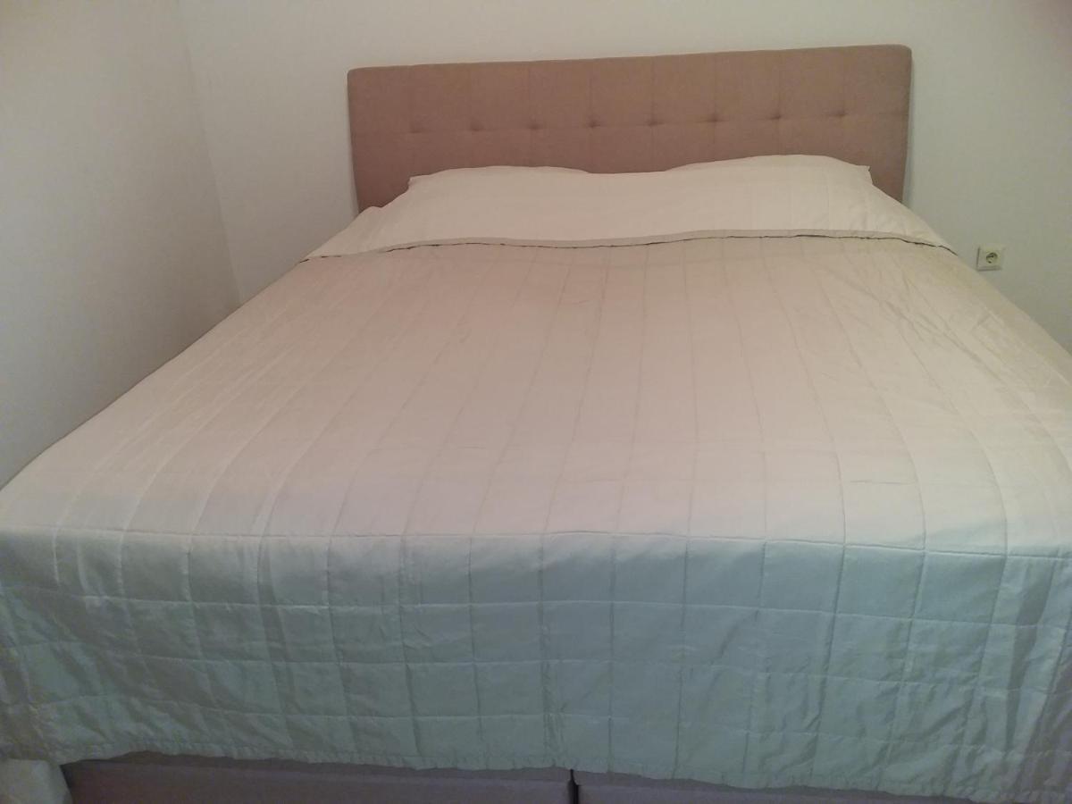 House Apartments Ariamare Пореч Екстериор снимка