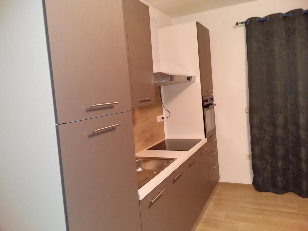 House Apartments Ariamare Пореч Екстериор снимка
